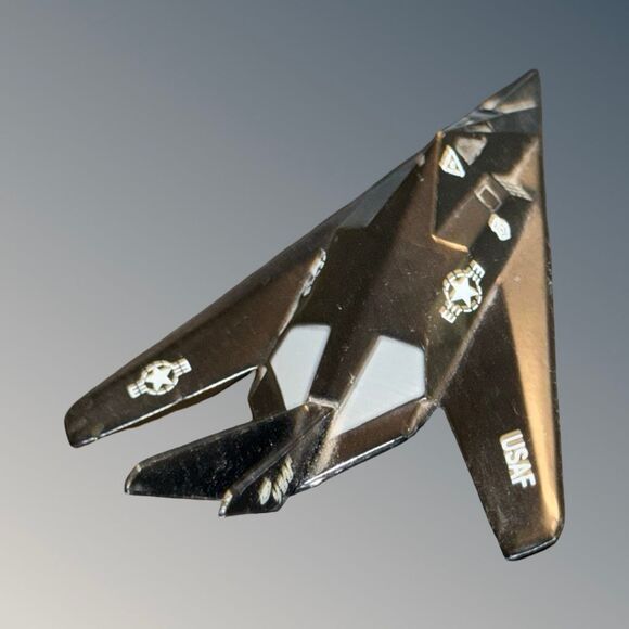 F-117A Stealth Fighter Diecast Aircraft Model Motormax 2.5” - Picture 6 of 6